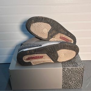 Jordan 3 Cool Grey